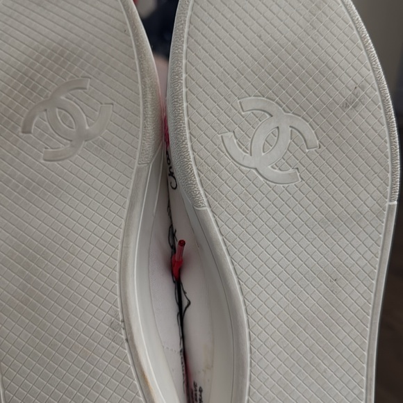 Worn once ! Chanel x Pharrell sneakers capsule collection ❤️ Rare find - Picture 13 of 14